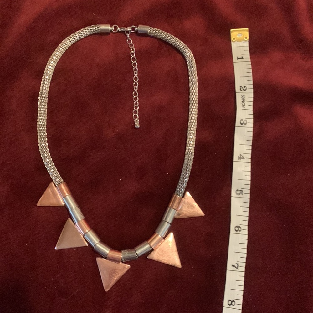 8 Necklaces - Picture 5 of 10